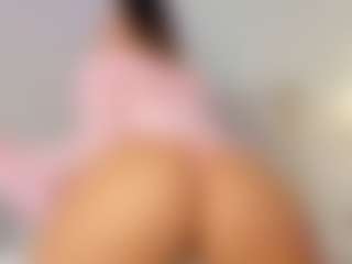 Live cam show with Emma_dee - Bedroom on Camsoda