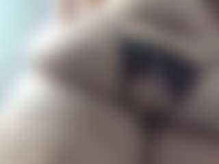 Alondra-zaens MILF webcam performer live streaming