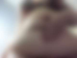 Live cam show with Alondra-zaens - Drinking on xxxlivecams.org