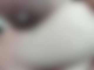 Alondra-zaens MILF webcam performer live streaming