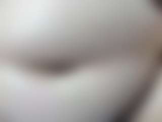 Alondra-zaens's Live Sex Cam Show