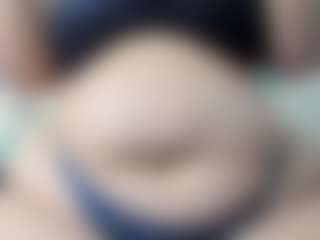 Live cam show with Alondra-zaens - Curvy MILF on camwithhim.com