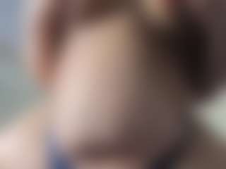Live cam show with Alondra-zaens - Shaved Pussy MILF on Camsoda