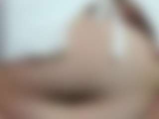 Alondra-zaens, modelo webcam MILF transmitiendo en vivo