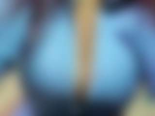 Live cam show with Alondra-zaens - Living Room on sexylivex.com