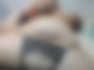 Alondra-zaens's Live Sex Cam Show