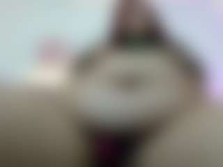 Alondra-zaens MILF webcam performer live streaming