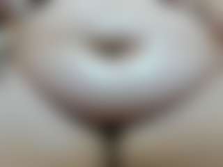 Live cam show with Alondra-zaens - Facial Piercings on Strip Flash - Live Sex Shows