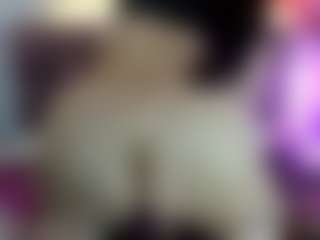 Alondra-zaens MILF webcam performer live streaming