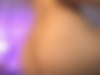Live cam show with melany-riccii - Teen (18+) on fapnchat
