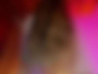 Live cam show with melany-riccii - Flashing on TeamSkeetLive