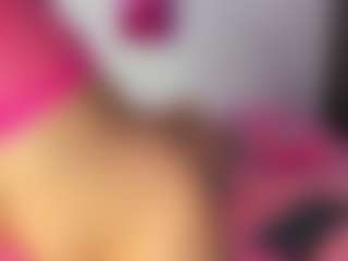 melany-riccii's Live Sex Cam Show