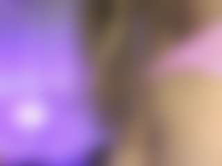 melany-riccii's Live Sex Cam Show