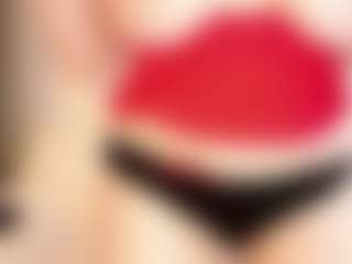 Live cam show with LauraSky - Role Play on Milf Play
