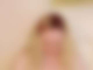 Live cam show with LauraSky - Fuck on 1on1-livenow