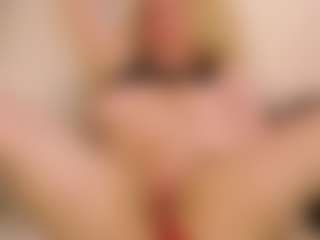 LauraSky's Live Sex Cam Show