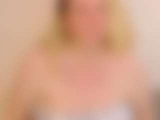 LauraSky's Live Sex Cam Show