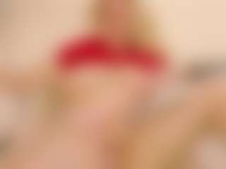 LauraSky's Live Sex Cam Show