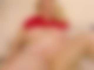 LauraSky's Live Sex Cam Show