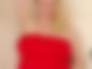 Live cam show with LauraSky - Fuck on Camsoda