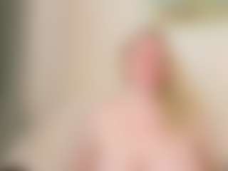 LauraSky's Live Sex Cam Show