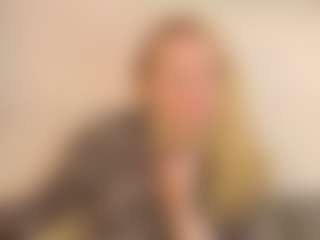 LauraSky's Live Sex Cam Show