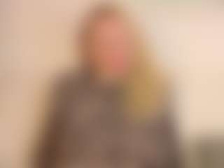 LauraSky's Live Sex Cam Show