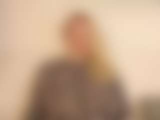 LauraSky's Live Sex Cam Show