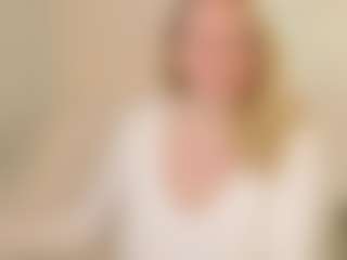 LauraSky's Live Sex Cam Show