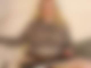 LauraSky's Live Sex Cam Show