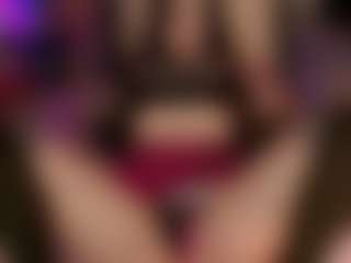 Live cam show with Adhara1 - Teen (18+) on live18s.com