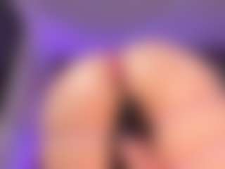 Adhara1's Live Sex Cam Show