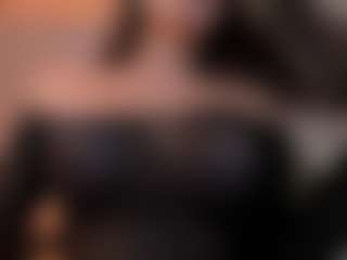 Live cam show with Gia Ferrera - Bedroom on live18s.com