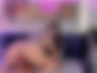 Live cam show with Gia Ferrera - Teen (18+) on PervPlay.com