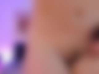 Live cam show with Gia Ferrera - Double Penetration on Camsoda