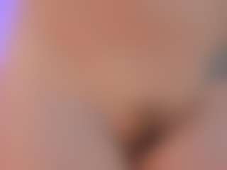 Live cam show with Gia Ferrera - Erotic Dance on UwU Esports