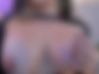 Live cam show with Gia Ferrera - Ahegao on Camsoda