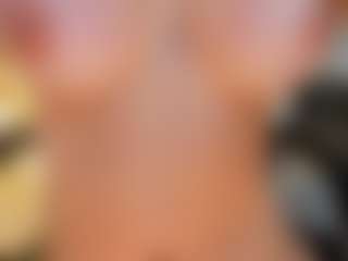 Live cam show with Gia Ferrera - Latina on Camversity | colombia