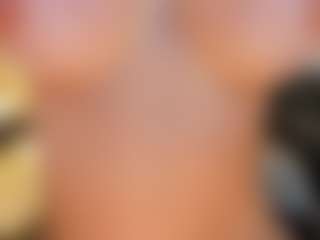 Live cam show with Gia Ferrera - Blowjob on pussylord.com