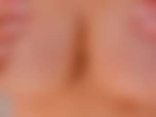 Gia Ferrera's Live Sex Cam Show