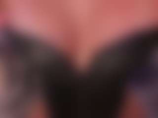 Gia Ferrera's Live Sex Cam Show