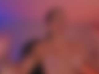 Live cam show with Gia Ferrera - Sexwebcam on Dare Cams