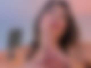 Live cam show with Gia Ferrera - Big Ass on Chatstar