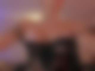 Gia Ferrera's Live Sex Cam Show