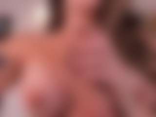 Live cam show with Gia Ferrera - Small Tits on CamClone