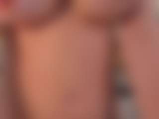 Gia Ferrera's Live Sex Cam Show