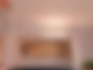 Live cam show with Gia Ferrera - Teen (18+) on Camsoda