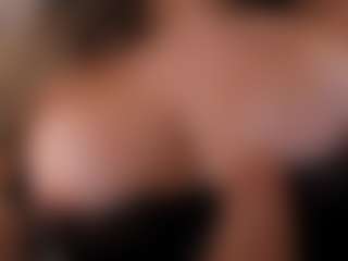Gia Ferrera's Live Sex Cam Show