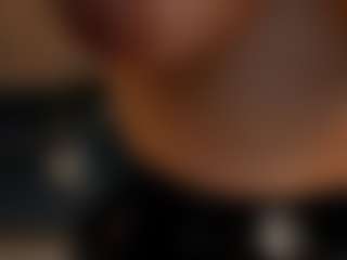 Live cam show with Gia Ferrera - Petite Young Adult on CSO-WL