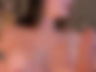 Live cam show with Gia Ferrera - Petite Teen (18+) on Big Tits